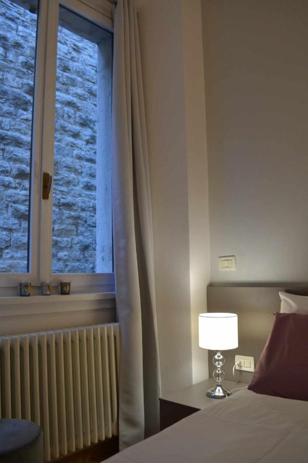 Lantica Torre Lägenhet Riva del Garda Exteriör bild