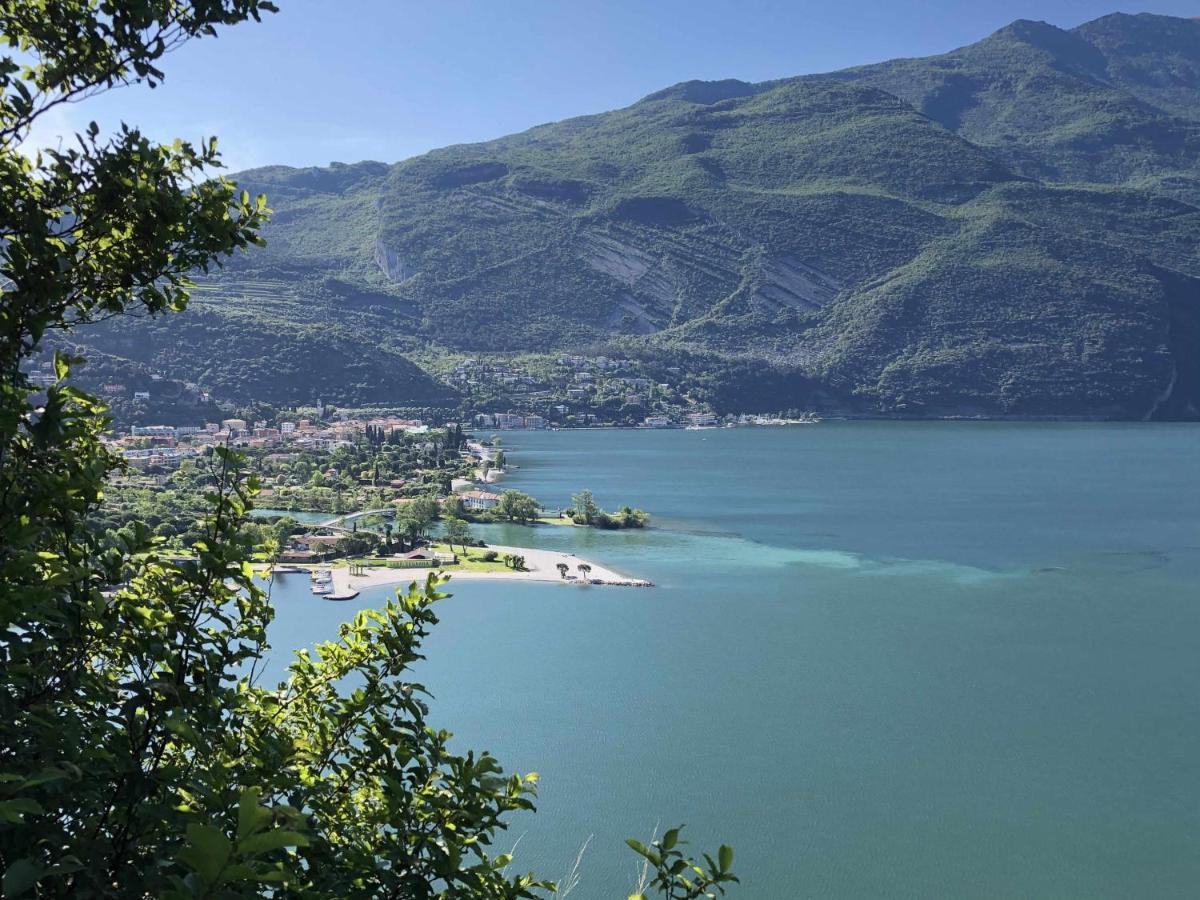 Lantica Torre Lägenhet Riva del Garda Exteriör bild