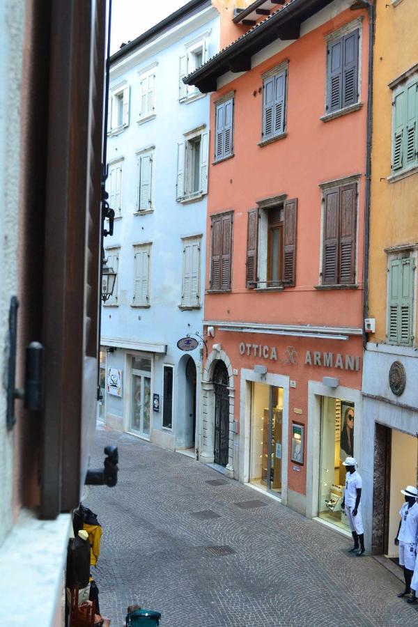 Lantica Torre Lägenhet Riva del Garda Exteriör bild