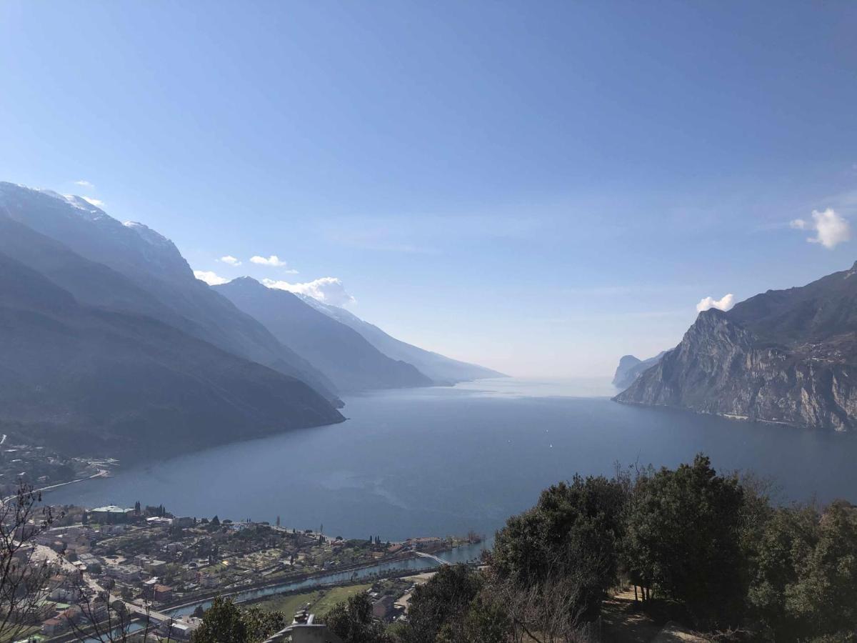 Lantica Torre Lägenhet Riva del Garda Exteriör bild